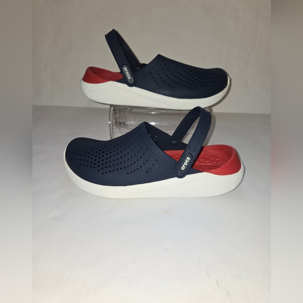 Crocs M10 / W12, Blue and Red Clogs